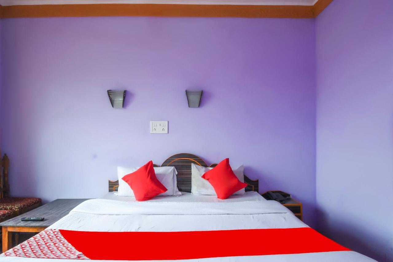 Oyo Hotel New Divine Kashmir Durgjan Luaran gambar
