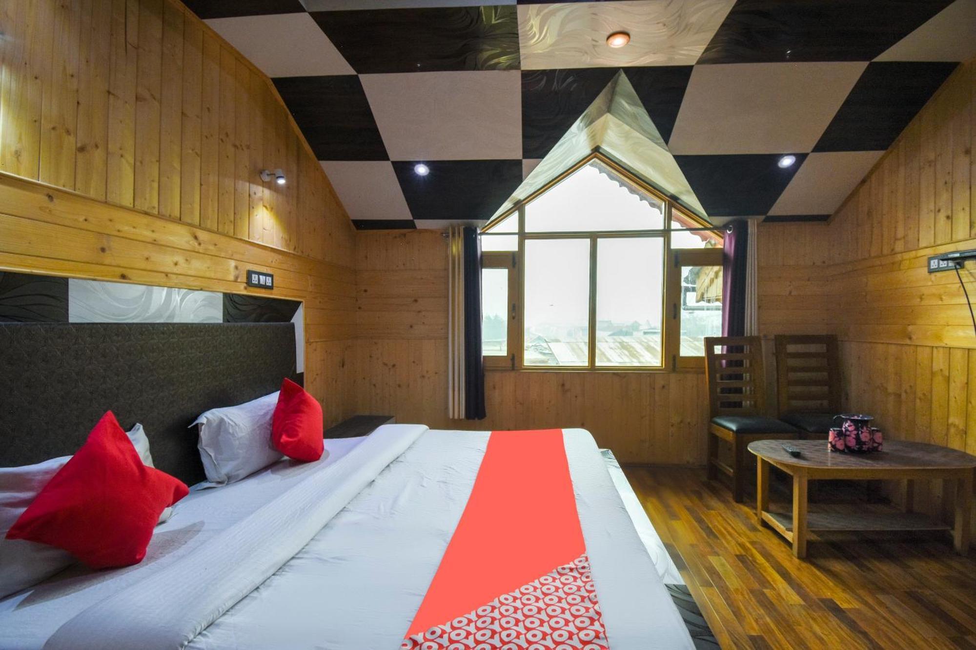 Oyo Hotel New Divine Kashmir Durgjan Luaran gambar