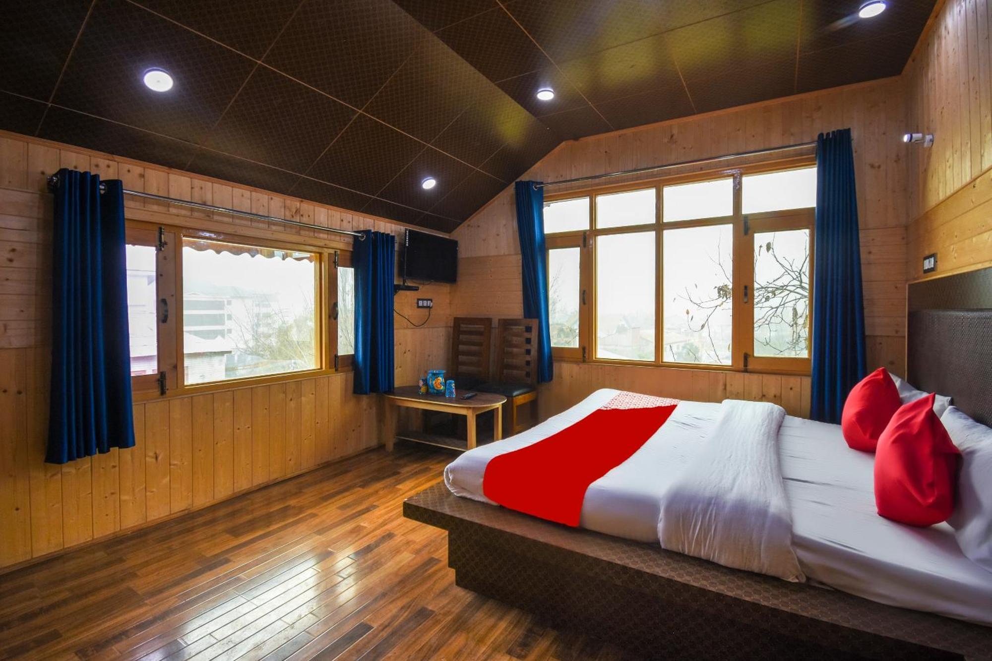 Oyo Hotel New Divine Kashmir Durgjan Luaran gambar