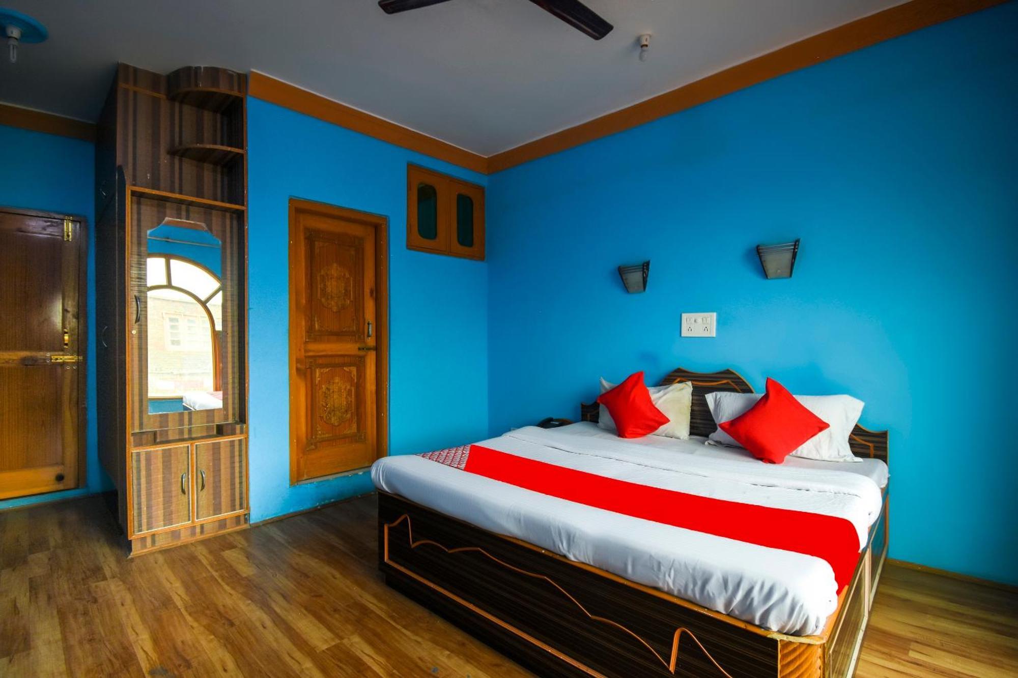Oyo Hotel New Divine Kashmir Durgjan Luaran gambar