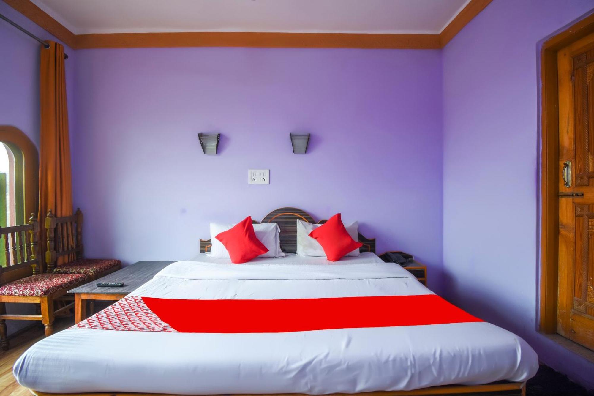 Oyo Hotel New Divine Kashmir Durgjan Luaran gambar