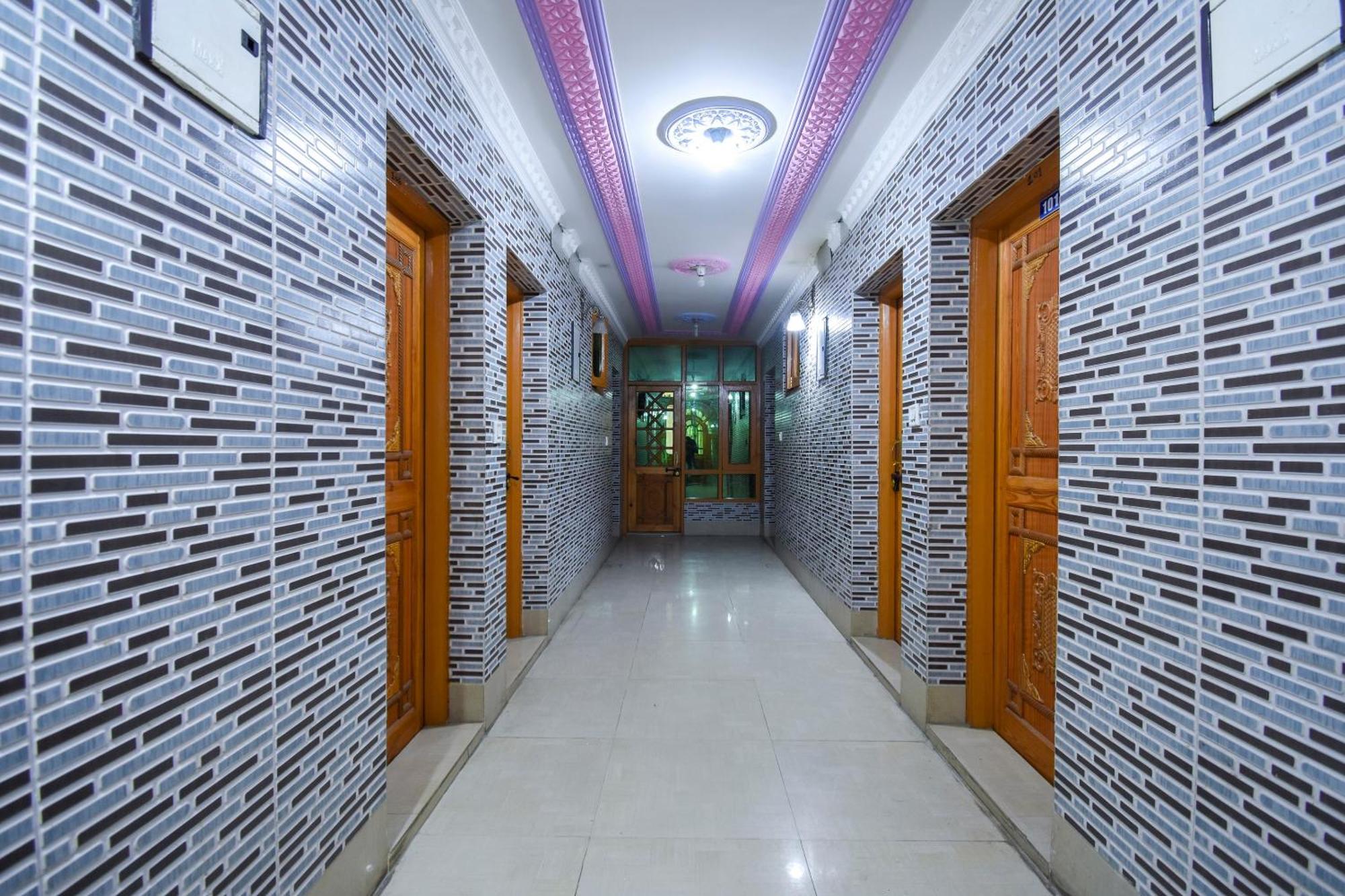 Oyo Hotel New Divine Kashmir Durgjan Luaran gambar