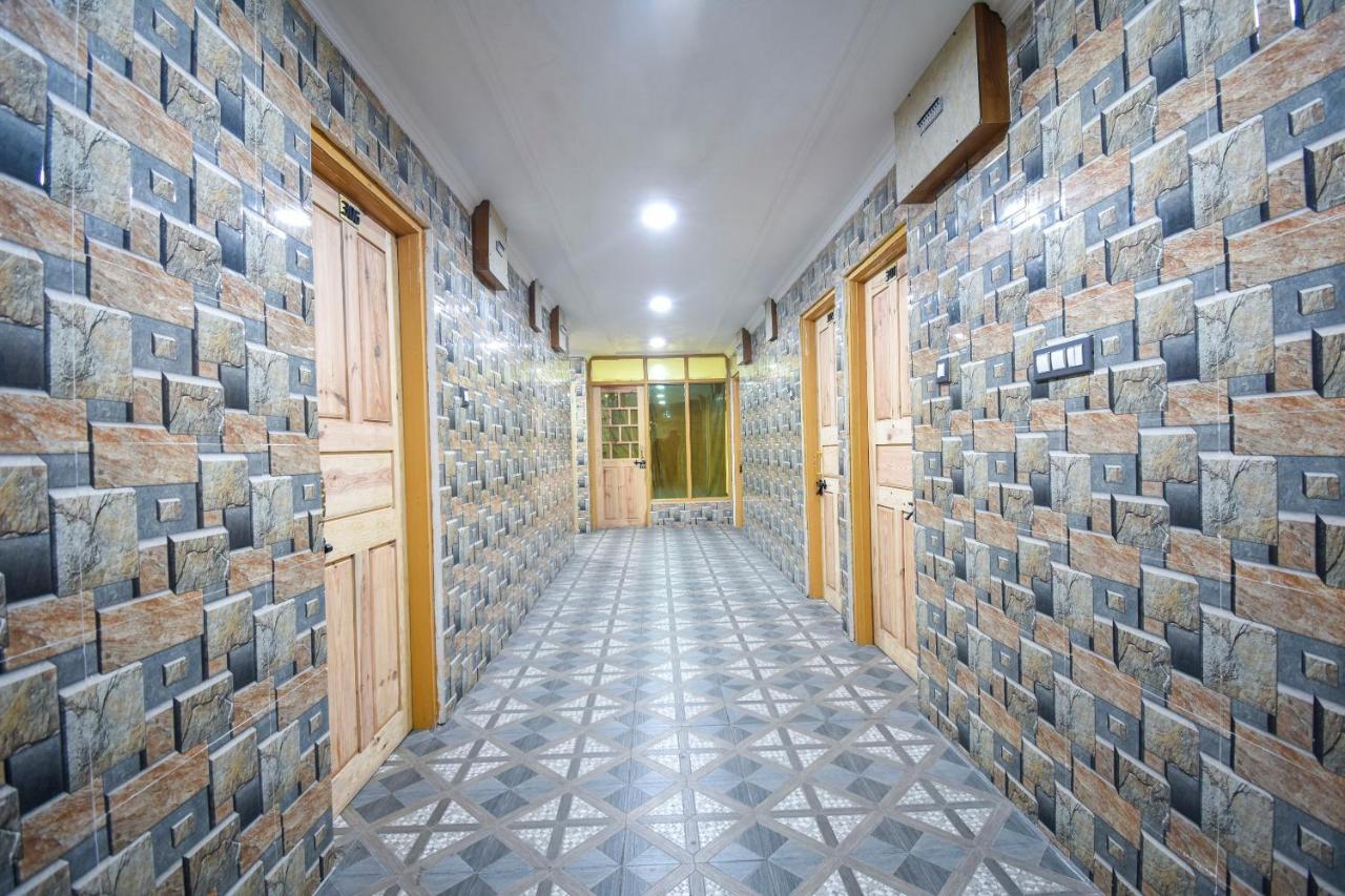 Oyo Hotel New Divine Kashmir Durgjan Luaran gambar